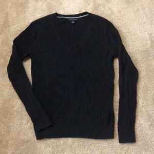 Tommy Hilfiger Cable Knit V-Neck Sweater, Size Medium